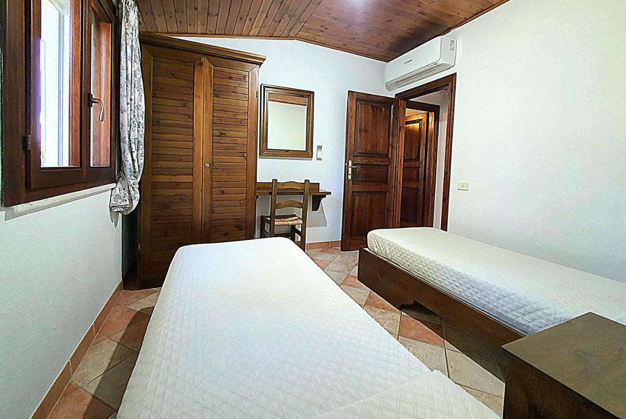 Villa Alice Apartments Orosei Exterior photo