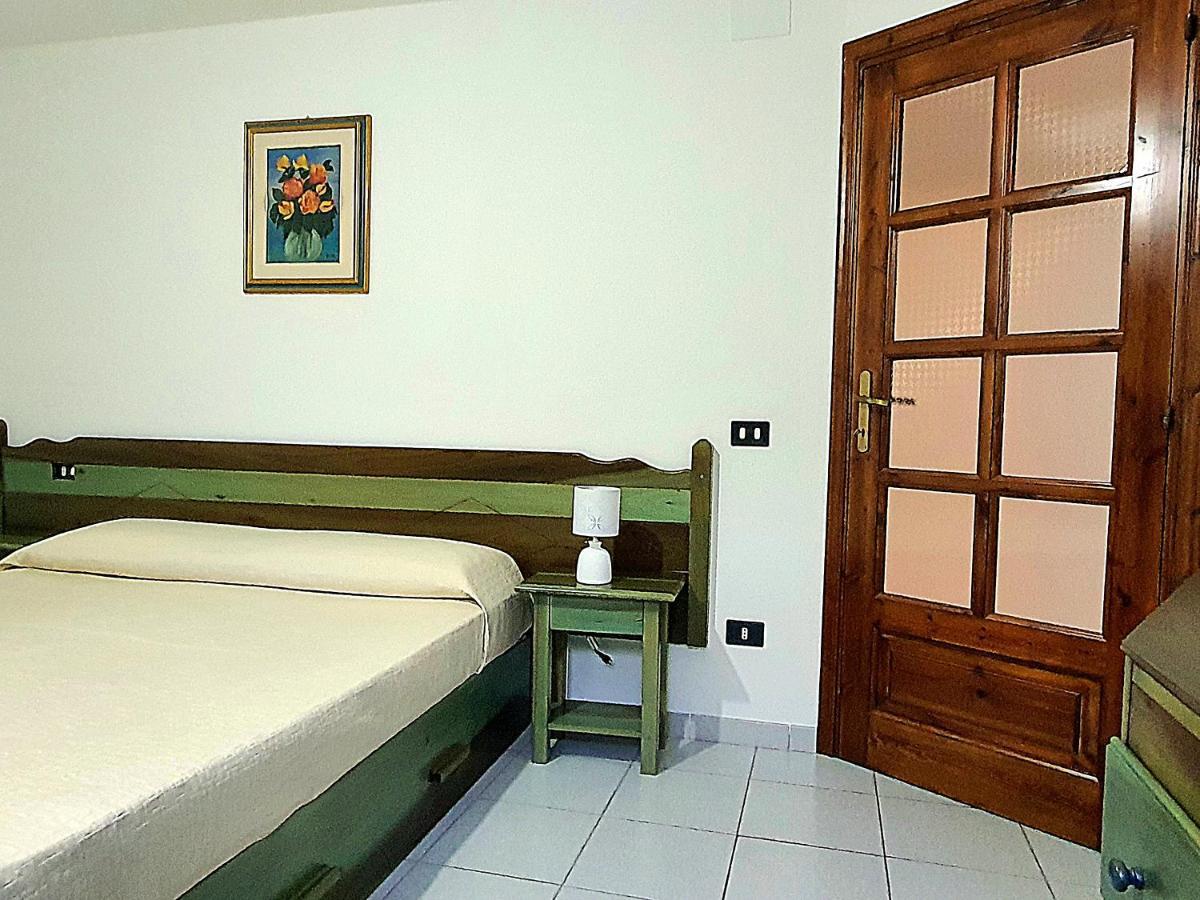 Villa Alice Apartments Orosei Exterior photo